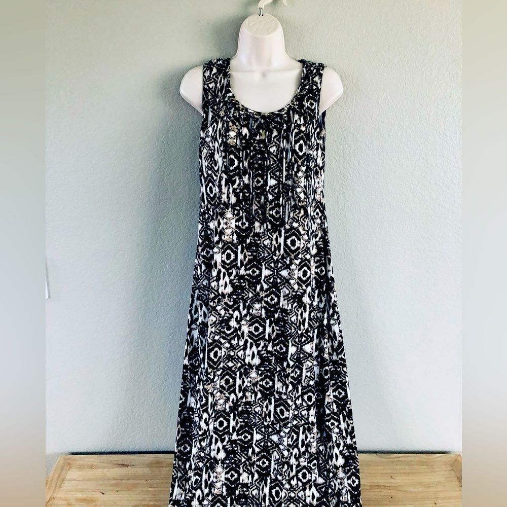 Emma & Michele Printed Sleeveless Fringe Neckline Maxi Dress M